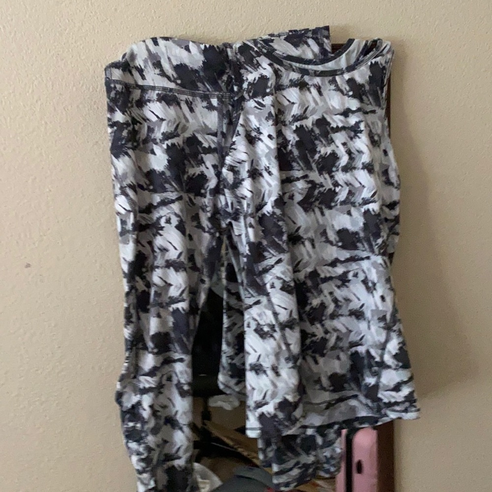 Camo set tank top bra and activewear leggings